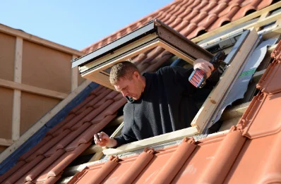 Pose de fenêtres de toit Velux à Châtelperron